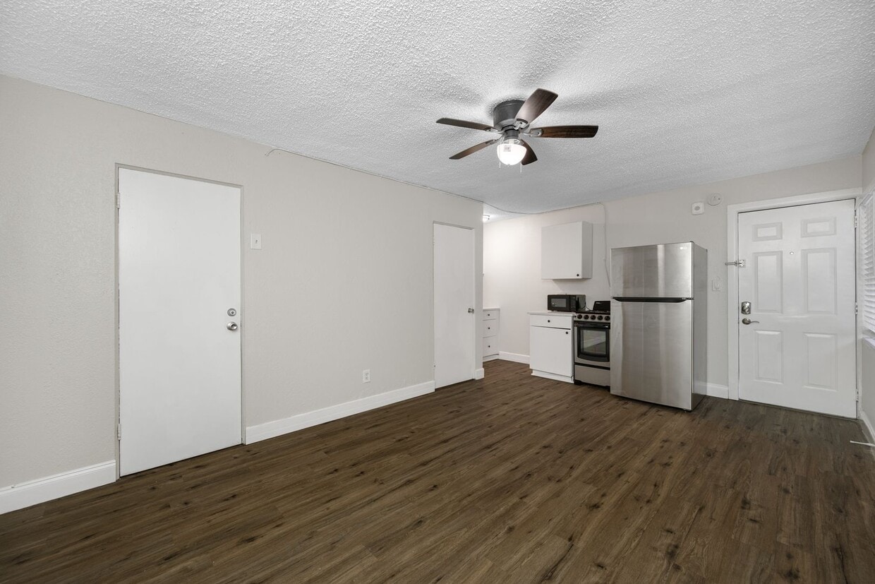Floor Plan - Stand Alone Studio 