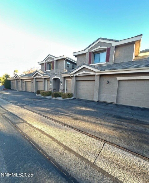 Photo - 900 S Meadows Pkwy Unit 623
