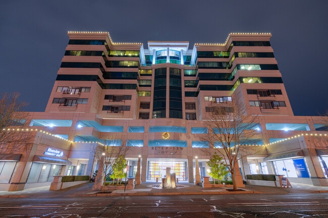 Riverview Tower Building - Riverview Tower Apartments