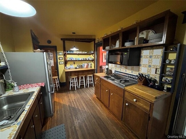 Photo - 123 Plains Rd