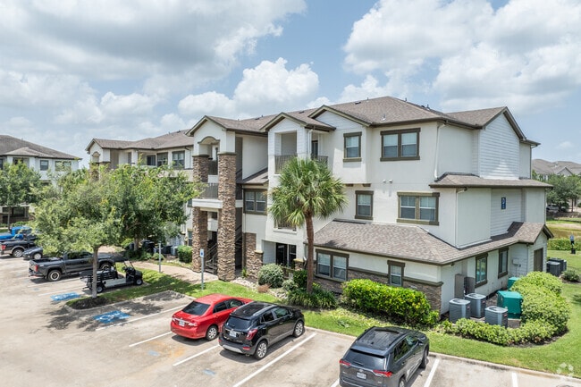 Vizcaya Apartments - Vizcaya Apartments