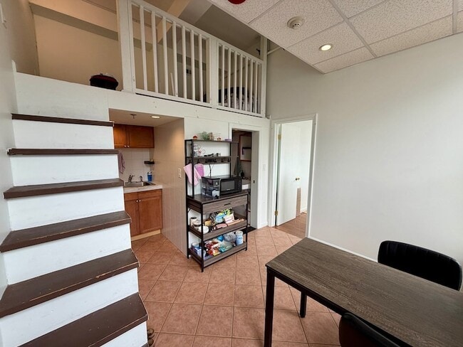 Building Photo - 72 Kneeland St Unit 705