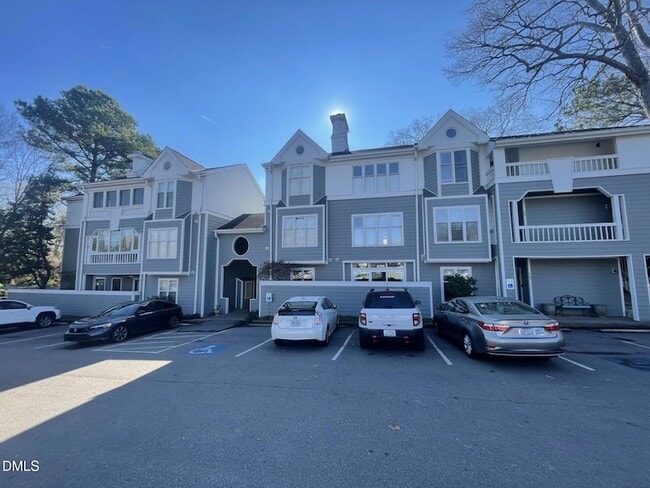 Building Photo - 720 Bishops Park Dr Unit 301