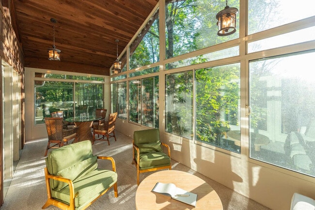 Building Photo - 1936 El Miner Dr Unit ID1312106P