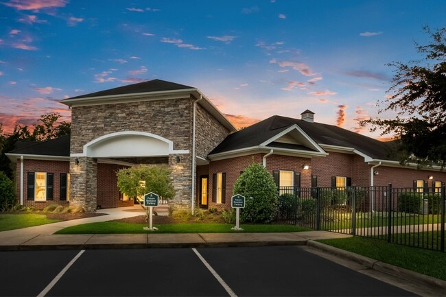 Photo - The Summit on 401