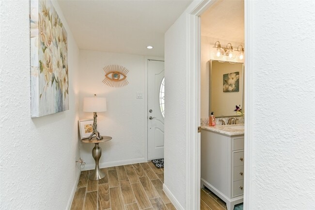 Photo - 5791 Maple Hill Dr