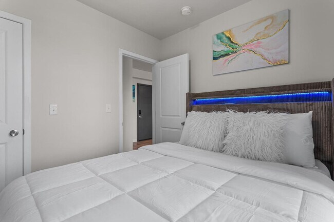 Photo - 1800 W Bethune St Unit ID1228665P