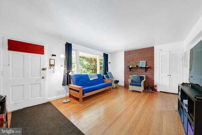 Photo - 10502 Glenhaven Dr