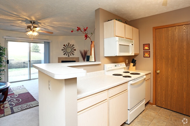 Kitchen - Foxboro Apartments