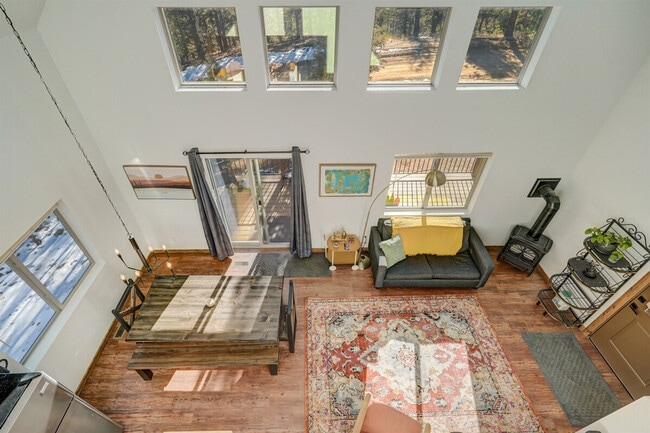 Building Photo - 71 Pinecrest Rd Unit ID1065700P