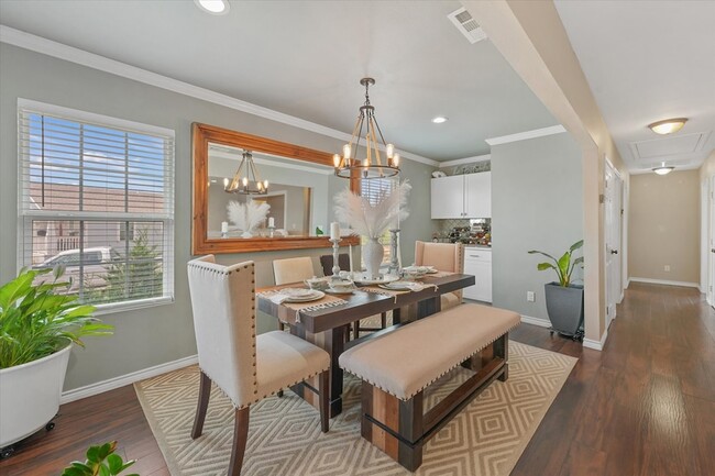 Photo - 153 McCrae Ln