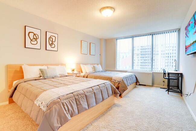 Photo - 2111 Richmond Hwy Unit FL6-ID1022388P