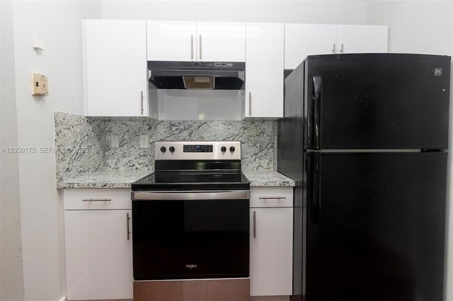 Photo - 18308 NW 68th Ave Unit L