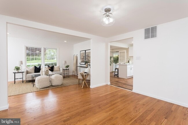 Photo - 16742 Ridge Rd