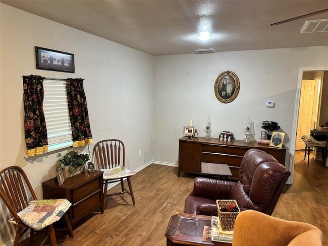 Photo - 1035 N Johnson St