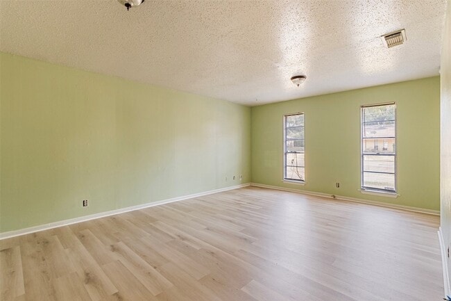 Photo - 309 Blake Dr Unit B