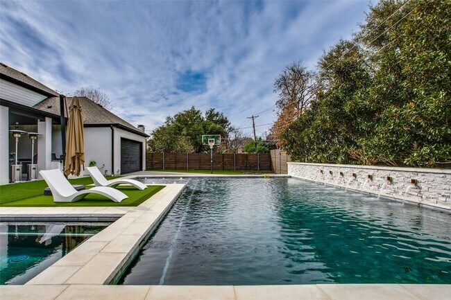 Photo - 7141 Northaven Rd
