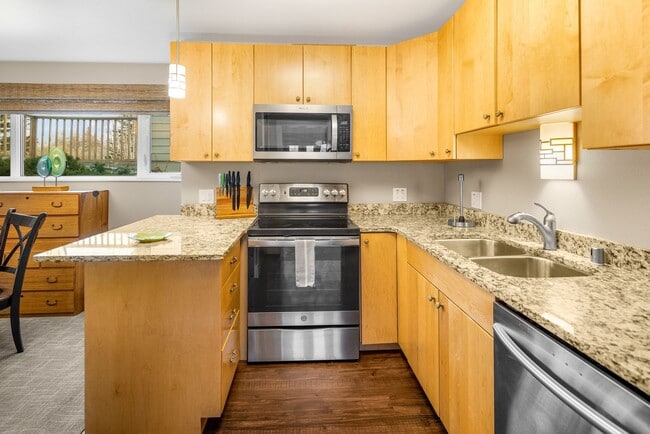 Building Photo - Baker Apartments