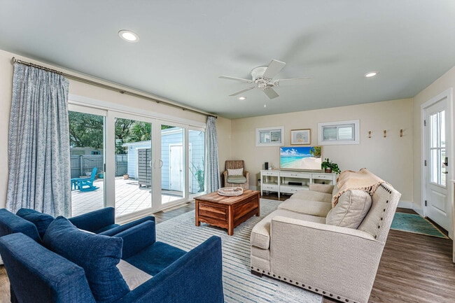 Photo - 138 Atlantic St Unit ID1044687P