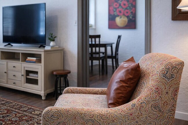 Photo - 101 Algoma Blvd Unit SI ID1332436P