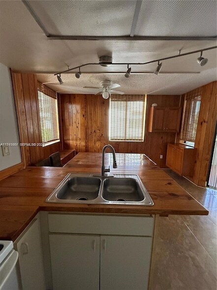 Photo - 8255 SW 152nd Ave Unit E 406