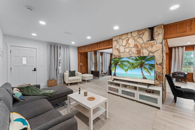 Building Photo - 3116 Golden Eye Dr Unit SI ID1578590P