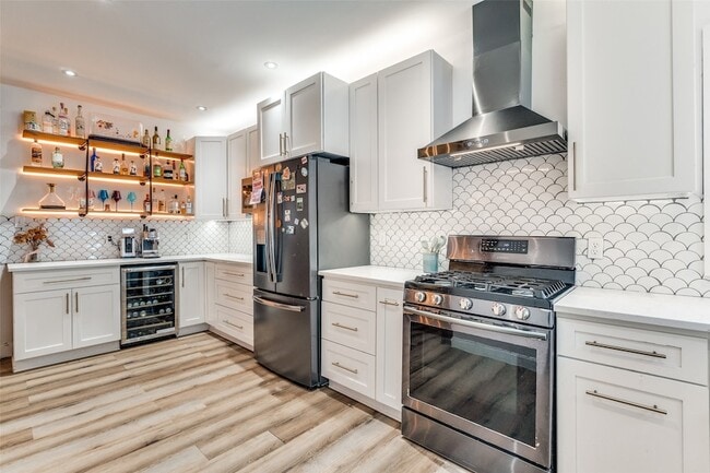 Photo - 3331 Urban Ave