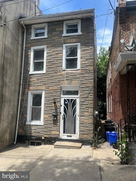 Building Photo - 405 E Rittenhouse St