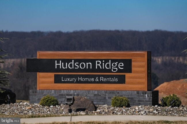 Photo - 210 Cadbury Dr