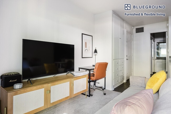 Photo - 3654 Barham Blvd Unit FL2-ID1288