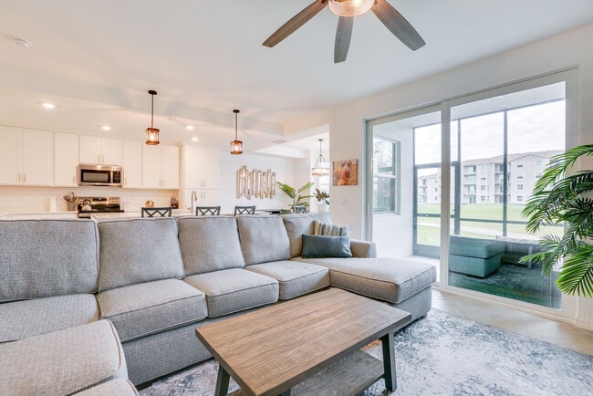 Building Photo - 18461 Copperhead Dr Unit SI FL1-ID1546499P