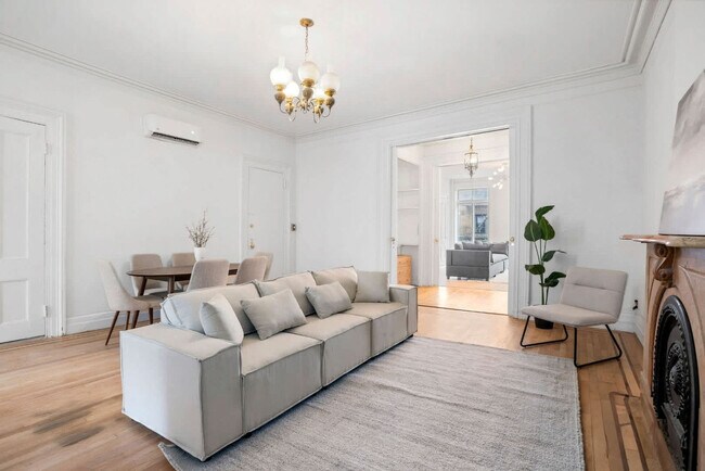 Photo - 257 W 19th St Unit ID1224967P