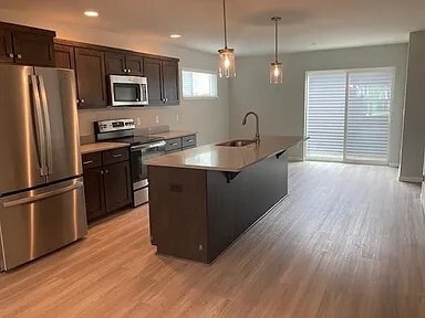 Photo - 621 Hillcrest Dr