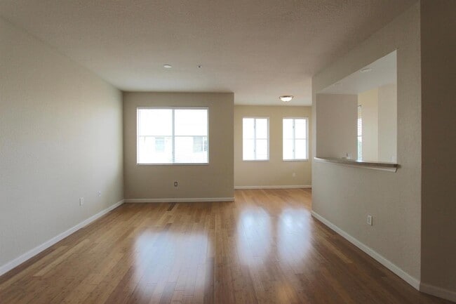 Photo - 11014 Legacy Dr Unit 302