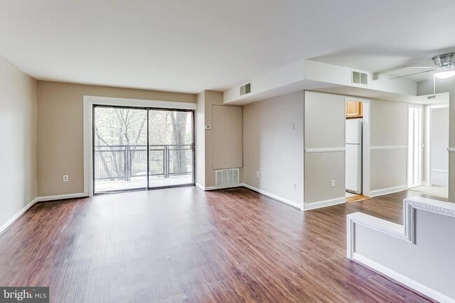 Photo - 7611 Maple Ave Unit 202