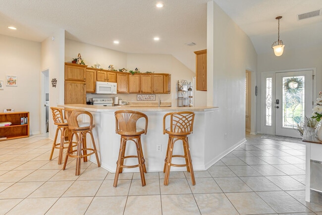 Photo - 684 Winifred Way Unit SI ID1546183P