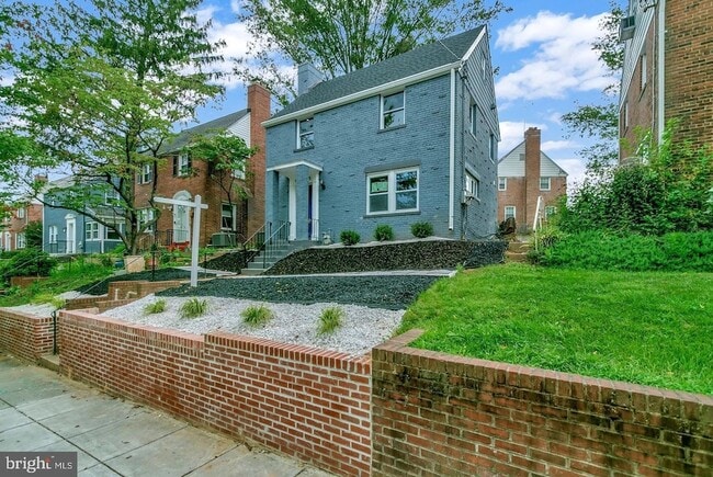 Photo - 6005 New Hampshire Ave NE