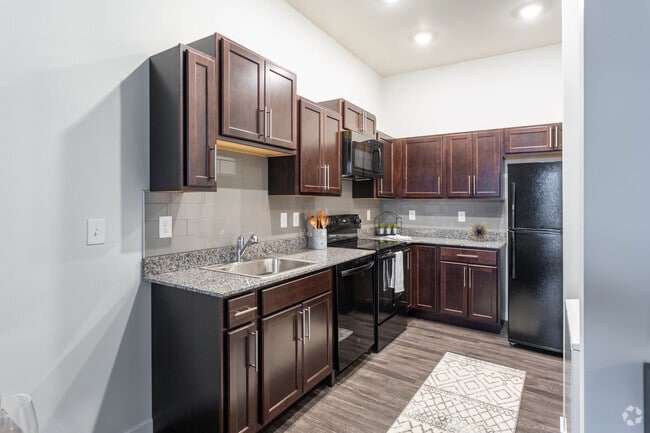 2 BR, 1 BA - The Senator - 863 SF - Metro Place Apartments