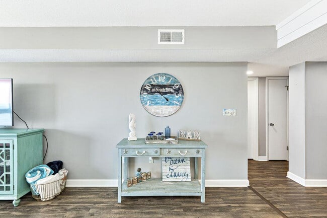 Photo - 1007 W Beach Blvd Unit ID1266242P