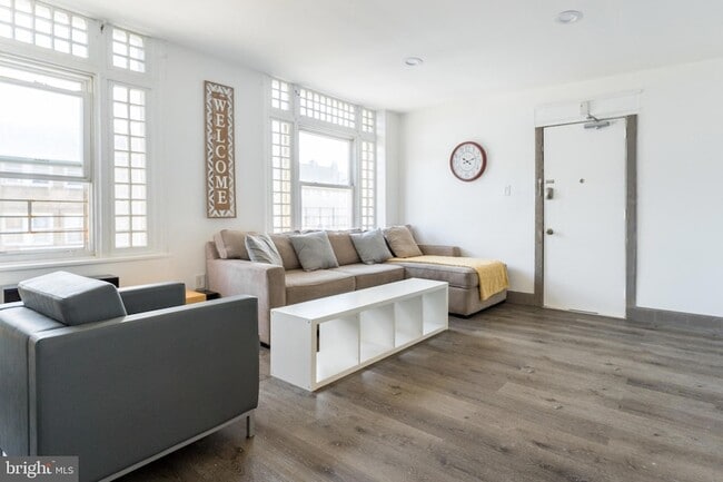 Photo - 3809 Ventnor Ave Unit 3