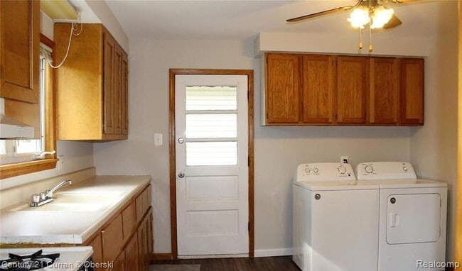 Photo - 3350 McDowell St