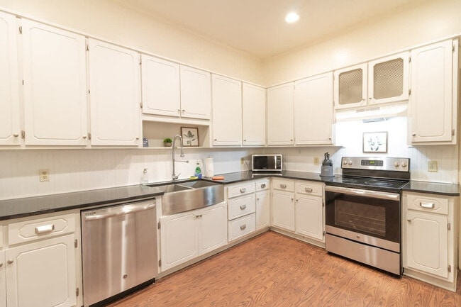 Photo - 2217 13th St Unit ID1043598P