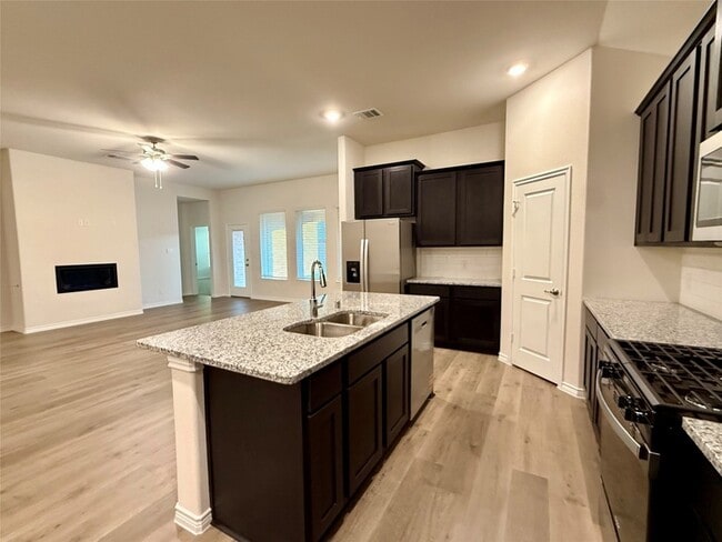 Photo - 2025 Eugene St