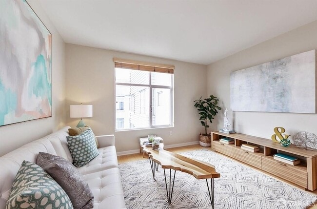 Building Photo - 451 Kansas St Unit 571