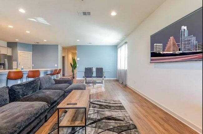 Photo - 141 Parryi Cove