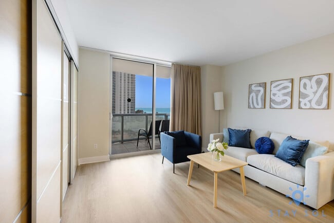 Building Photo - 18683 Collins Ave Unit ID1227473P