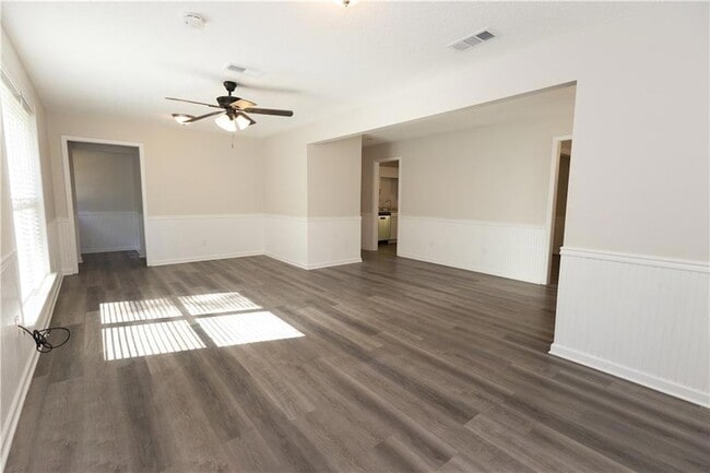 Photo - 61689 LA-434