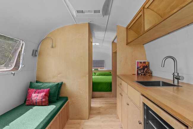 Photo - 157 Gobbler's Knob Rd Unit SI ID1492985P