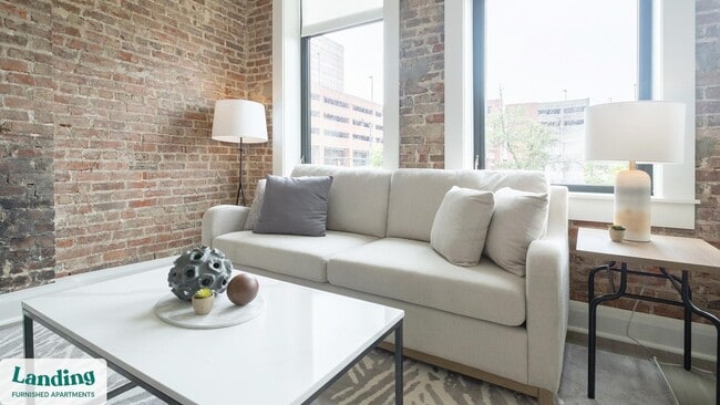 Photo - 425 20th St S Unit 206.579036