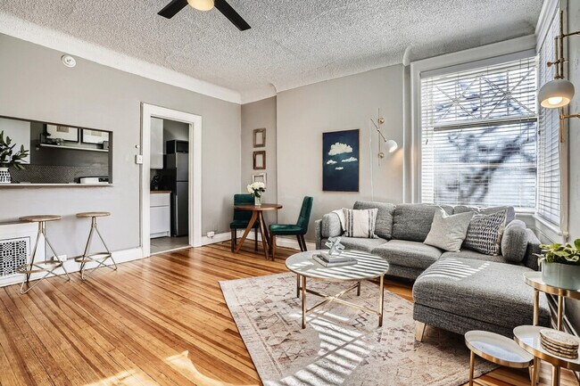 Photo - 1660 N Gaylord St Unit SI ID1026278P